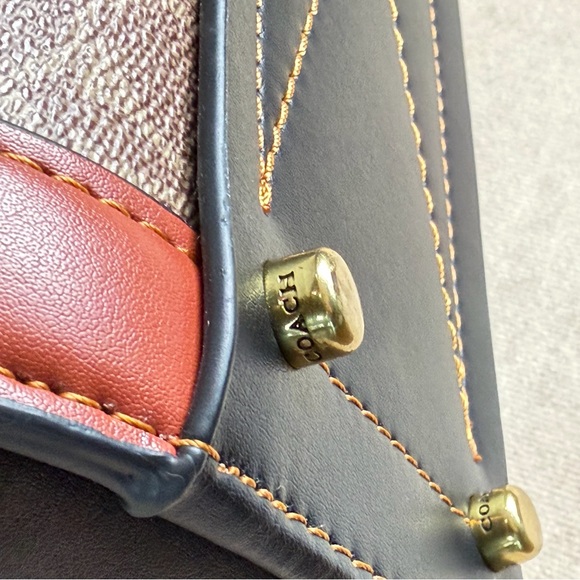 Coach Signature Canvas and Leather Tote - Magnetic Closure - Picture 14 of 16